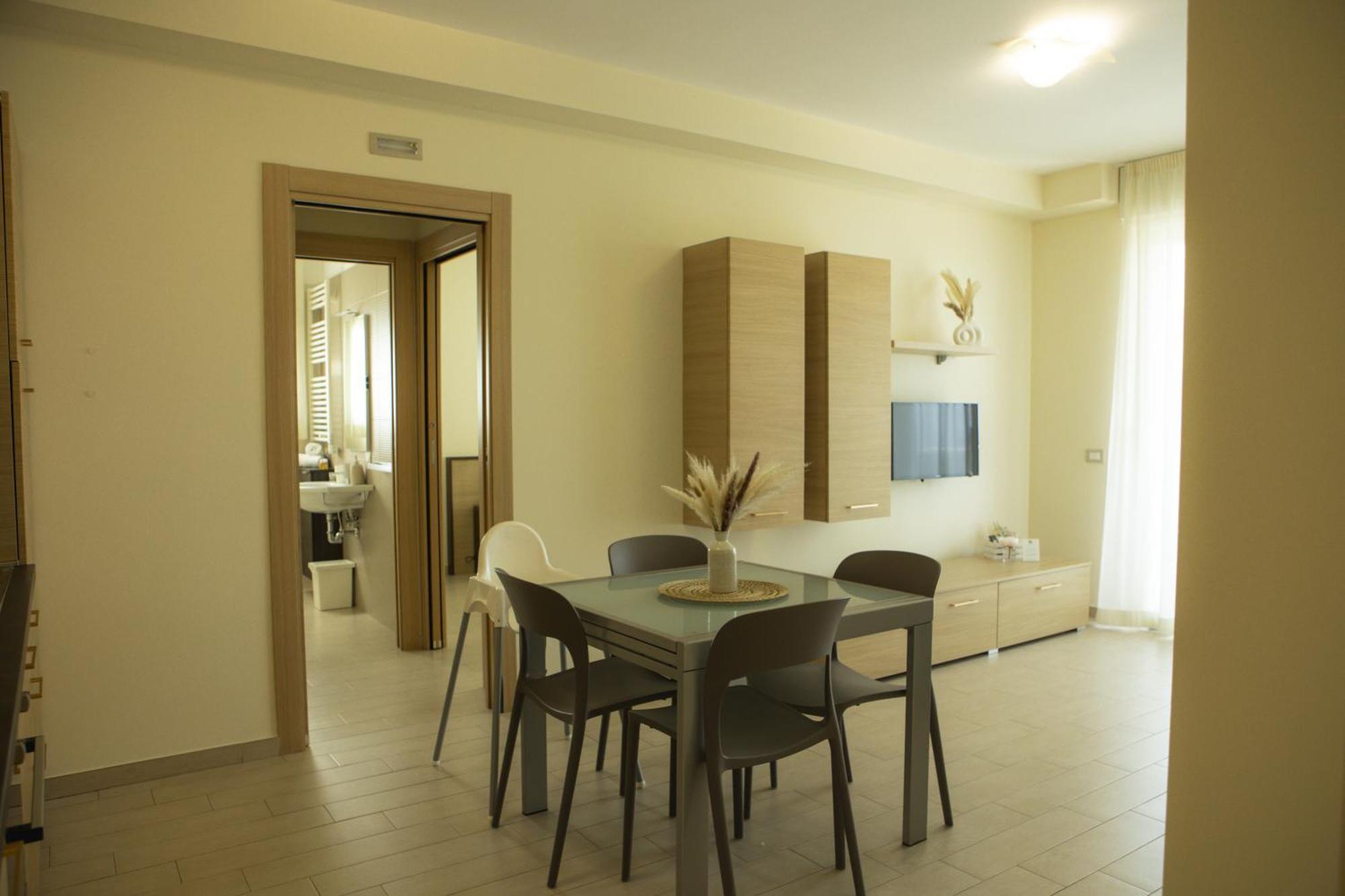 ロゼート・デッリ・アブルッツィ Residenze Roscioliアパートホテル エクステリア 写真